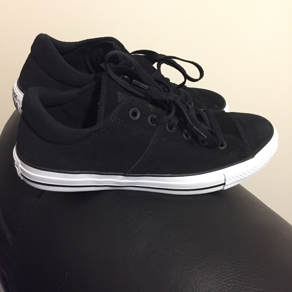 Converse Allstars NWOT - Picture 2 of 8